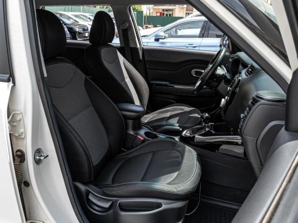 Kia Soul II Рестайлинг с пробегом 2018 года, цена 1 775 000 рублей, 86866 км, хэтчбек, Автокод Объявления