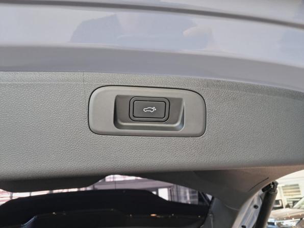 Geely Coolray I Рестайлинг с пробегом 2023 года, цена 2 214 000 рублей, 10300 км, внедорожник, Автокод Объявления