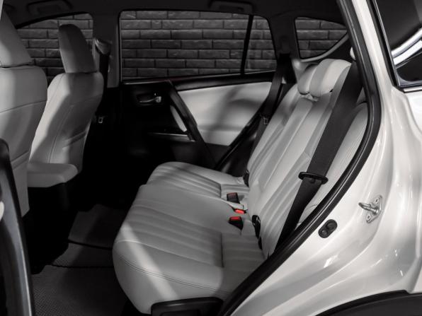 Toyota RAV4 IV (XA40) Рестайлинг с пробегом 2016 года, цена 2 200 000 рублей, 199822 км, внедорожник, Автокод Объявления