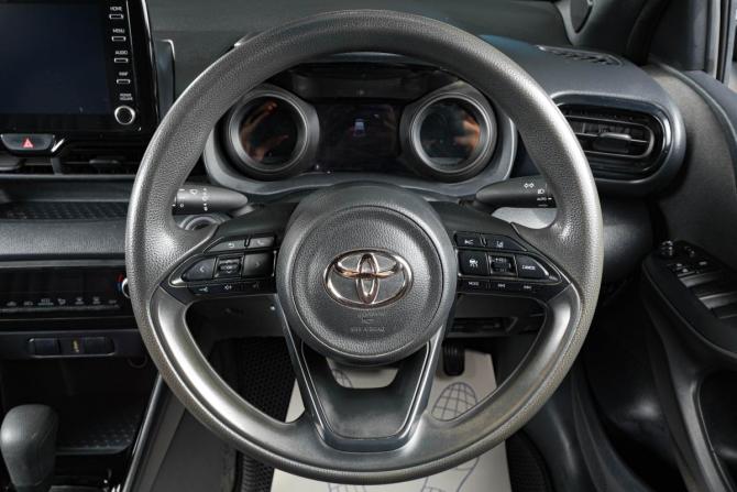 Toyota Yaris IV с пробегом 2020 года, цена 1 529 000 рублей, 123000 км, хэтчбек, Автокод Объявления
