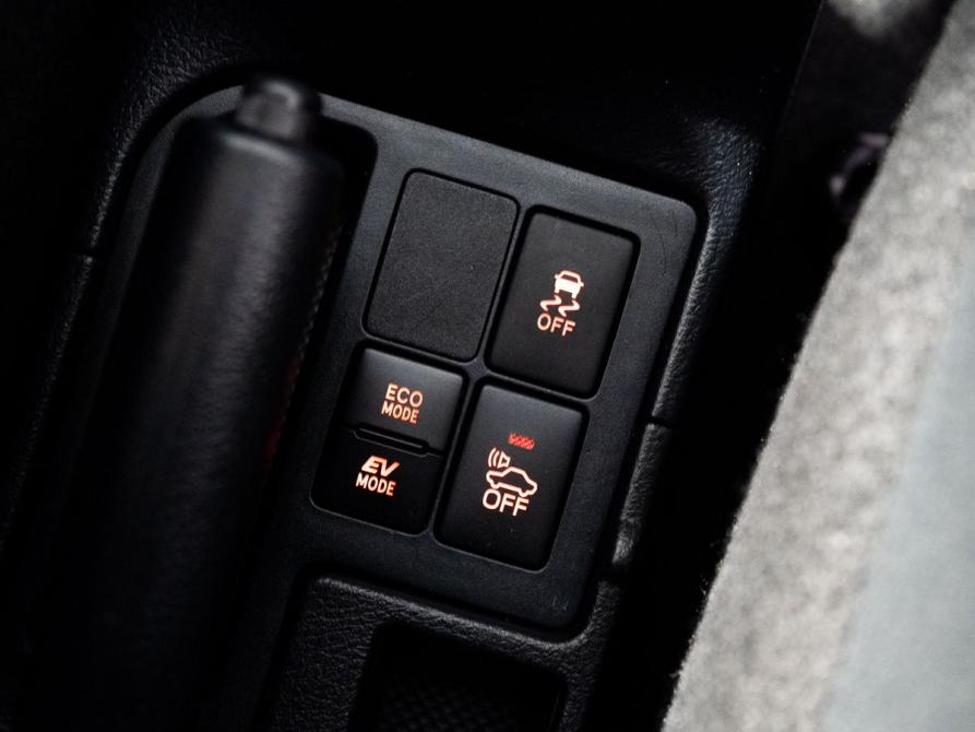 Toyota Vitz III (XP130) Рестайлинг 2 Иркутск  - изображение 15