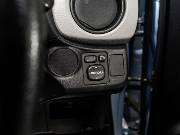 Toyota Vitz III (XP130) с пробегом 2013 года, цена 875 000 рублей, 87100 км, хэтчбек, Автокод Объявления
