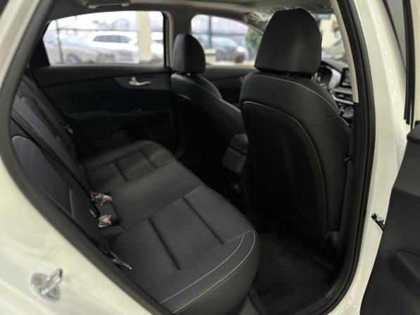Kia K3 II (China Market) Рестайлинг с пробегом 2026 года, цена 2 760 000 рублей, 27 км, седан, Автокод Объявления