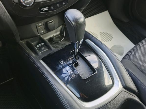 Nissan Qashqai II с пробегом 2018 года, цена 1 095 000 рублей, 158584 км, внедорожник, Автокод Объявления