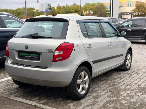 Skoda Fabia II Рестайлинг с пробегом 2012 года, цена 694 000 рублей, 184721 км, хэтчбек, Автокод Объявления