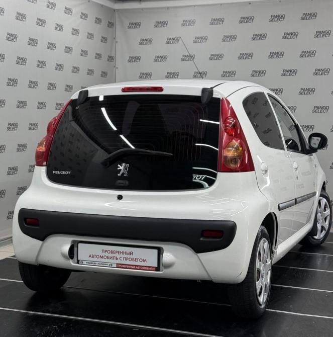 Peugeot 107 I Рестайлинг Красноярск  - изображение 14