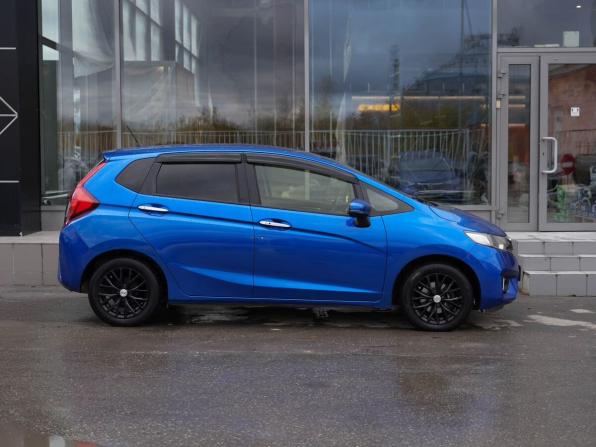 Honda Fit III Рестайлинг с пробегом 2017 года, цена 1 103 000 рублей, 164766 км, хэтчбек, Автокод Объявления