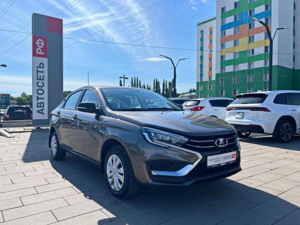 Lada (ВАЗ) Vesta I Рестайлинг (NG) с пробегом 2025 года, цена 1 465 000 рублей, 9541 км, седан, Автокод Объявления
