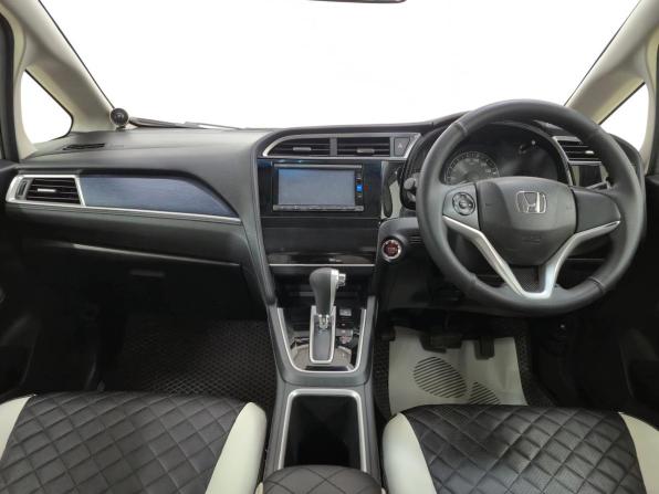 Honda Shuttle II с пробегом 2016 года, цена 1 270 000 рублей, 68708 км, универсал, Автокод Объявления