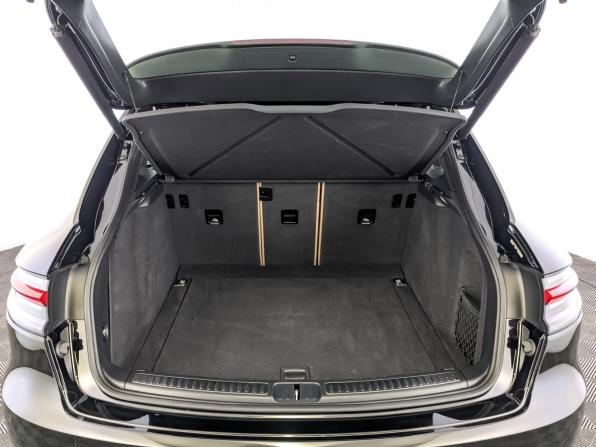 Porsche Macan I Рестайлинг с пробегом 2020 года, цена 4 500 000 рублей, 100728 км, внедорожник, Автокод Объявления