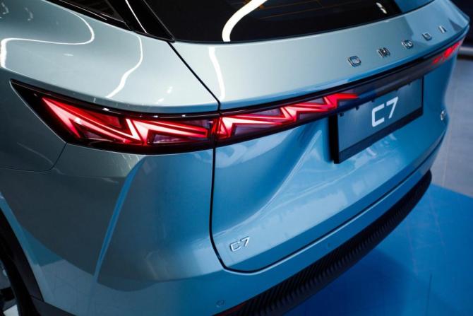 Новый Omoda C7 2026 года, цена 3 216 370 рублей, внедорожник, Автокод Объявления