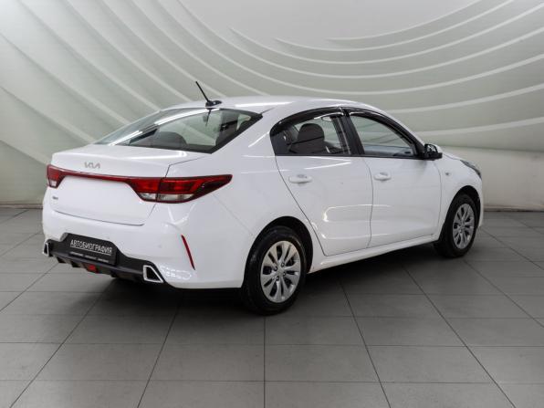 Kia Rio IV Рестайлинг с пробегом 2021 года, цена 1 198 000 рублей, 75024 км, седан, Автокод Объявления