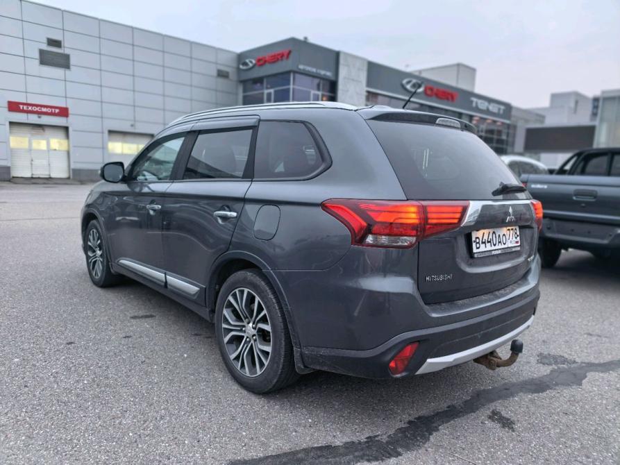 Mitsubishi Outlander III Рестайлинг 2 Санкт-Петербург  - изображение 4