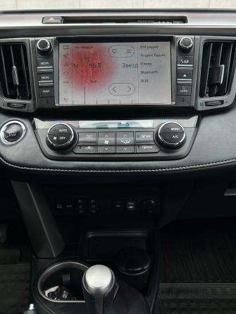 Toyota RAV4 IV (XA40) Рестайлинг с пробегом 2018 года, цена 2 590 000 рублей, 102036 км, внедорожник, Автокод Объявления