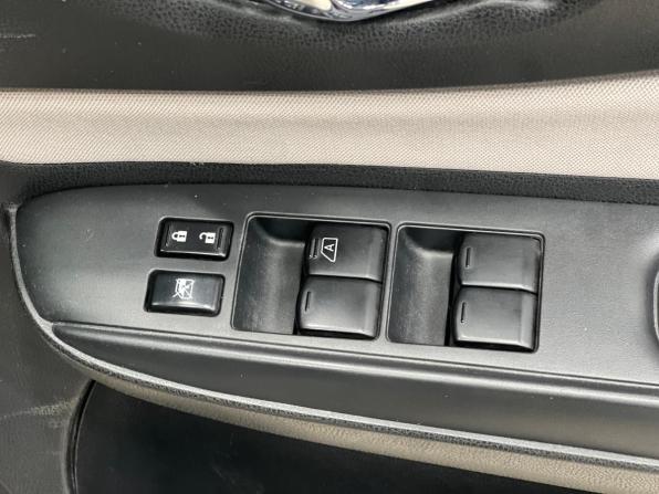 Nissan Note II Рестайлинг с пробегом 2017 года, цена 1 035 000 рублей, 137000 км, хэтчбек, Автокод Объявления