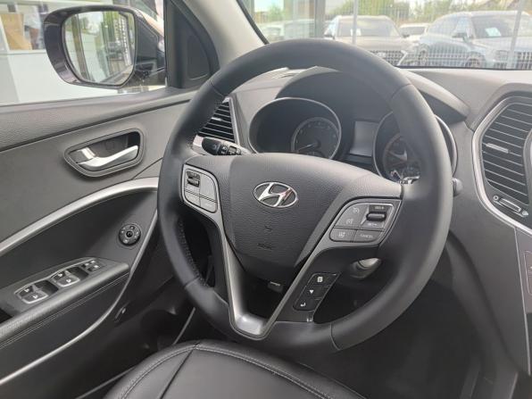 Hyundai Santa Fe III с пробегом 2012 года, цена 1 495 000 рублей, 165000 км, внедорожник, Автокод Объявления