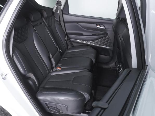 Hyundai Santa Fe IV Рестайлинг с пробегом 2021 года, цена 4 559 000 рублей, 80783 км, внедорожник, Автокод Объявления