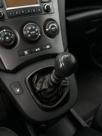 Kia Carens II (UN) с пробегом 2011 года, цена 740 000 рублей, 211660 км, минивэн, Автокод Объявления