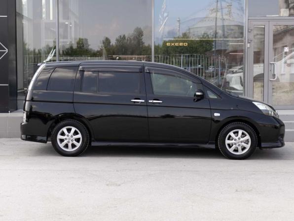 Toyota ISis I Рестайлинг с пробегом 2012 года, цена 1 350 000 рублей, 134000 км, компактвэн, Автокод Объявления