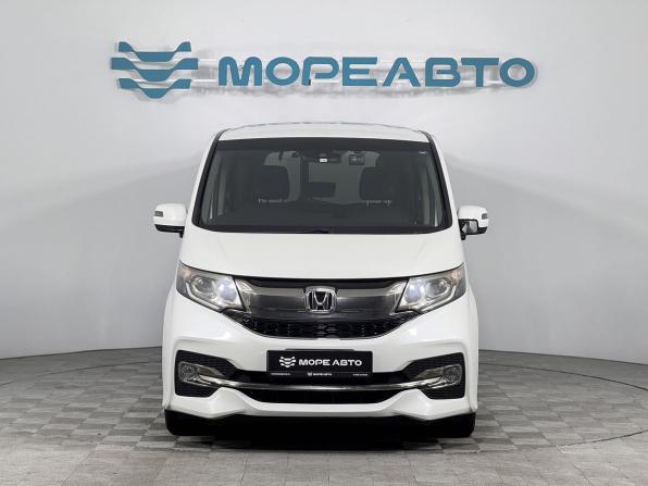 Honda Stepwgn V с пробегом 2016 года, цена 2 150 000 рублей, 163551 км, минивэн, Автокод Объявления