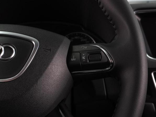 Audi Q5 I (8R) Рестайлинг с пробегом 2014 года, цена 2 385 000 рублей, 180391 км, внедорожник, Автокод Объявления