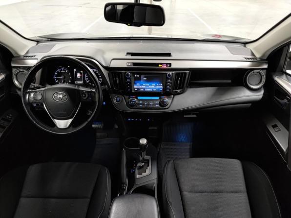 Toyota RAV4 IV (XA40) Рестайлинг с пробегом 2018 года, цена 2 800 000 рублей, 135283 км, внедорожник, Автокод Объявления