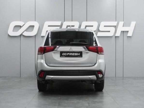 Mitsubishi Outlander III Рестайлинг 2 с пробегом 2017 года, цена 1 843 000 рублей, 166181 км, внедорожник, Автокод Объявления