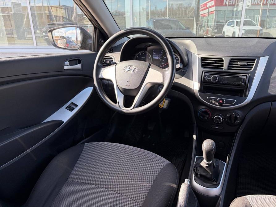 Hyundai Solaris I Санкт-Петербург  - изображение 6