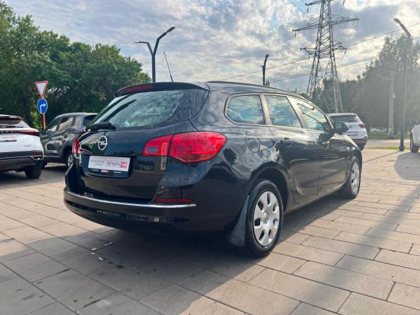 Opel Astra J Рестайлинг с пробегом 2013 года, цена 879 000 рублей, 82596 км, универсал, Автокод Объявления