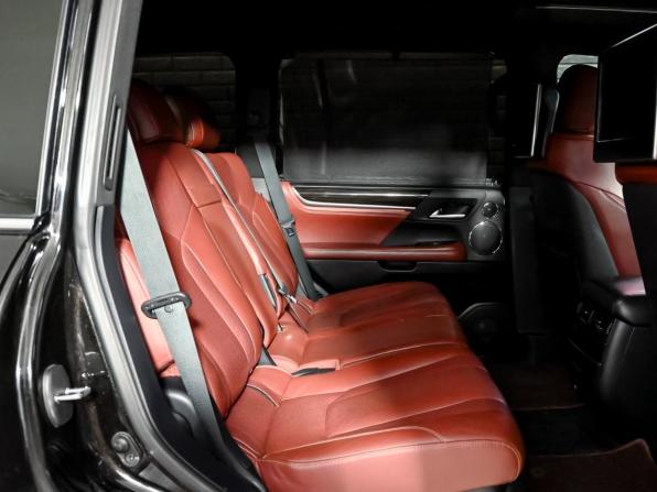 Lexus LX III Рестайлинг 2 с пробегом 2016 года, цена 6 450 000 рублей, 271439 км, внедорожник, Автокод Объявления