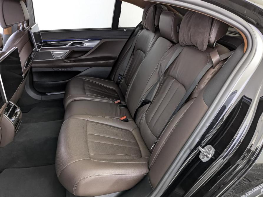 BMW 7 серии VI (G11/G12) Рестайлинг Москва  - изображение 12