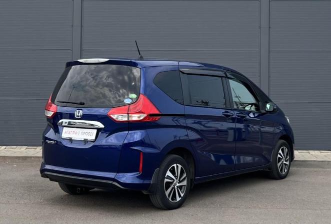 Honda Freed II с пробегом 2017 года, цена 1 270 000 рублей, 163953 км, компактвэн, Автокод Объявления