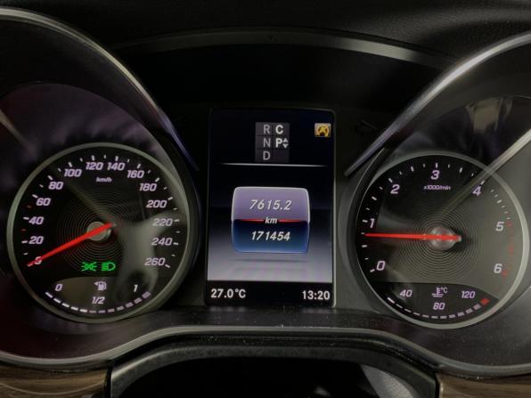 Mercedes-Benz V-Класс III (W447) Рестайлинг с пробегом 2019 года, цена 5 059 000 рублей, 171454 км, минивэн, Автокод Объявления