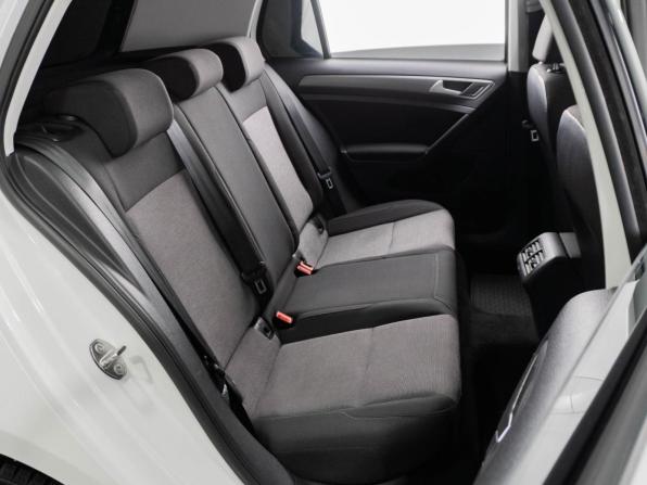Volkswagen Golf VII с пробегом 2013 года, цена 949 000 рублей, 184714 км, хэтчбек, Автокод Объявления