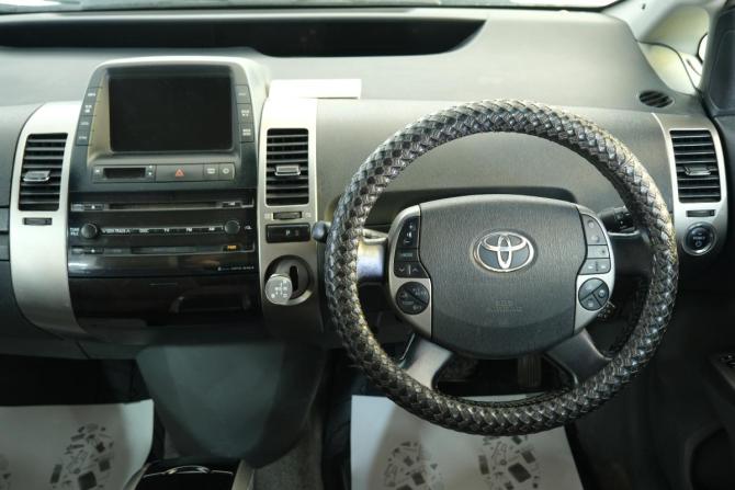 Toyota Prius II Рестайлинг (XW20) с пробегом 2008 года, цена 929 000 рублей, 250000 км, хэтчбек, Автокод Объявления