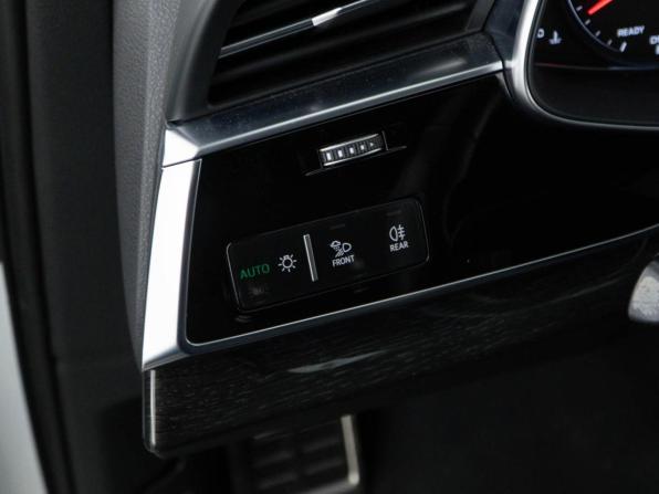 Audi Q7 II (4M) Рестайлинг с пробегом 2020 года, цена 5 455 055 рублей, 128070 км, внедорожник, Автокод Объявления
