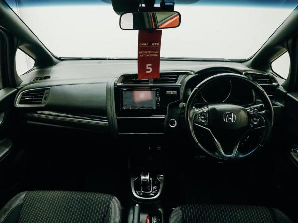 Honda Fit III Рестайлинг с пробегом 2017 года, цена 1 079 000 рублей, 149751 км, хэтчбек, Автокод Объявления