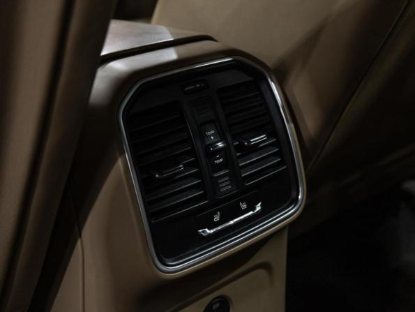 Porsche Macan I с пробегом 2017 года, цена 3 089 700 рублей, 148306 км, внедорожник, Автокод Объявления
