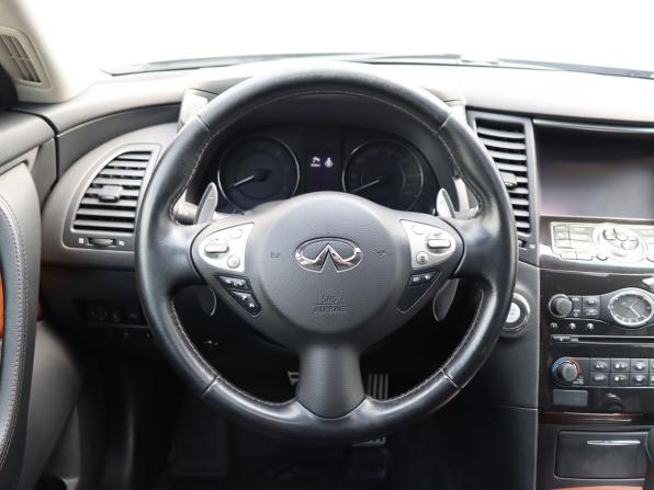 Infiniti QX70 с пробегом 2014 года, цена 2 129 000 рублей, 166000 км, внедорожник, Автокод Объявления