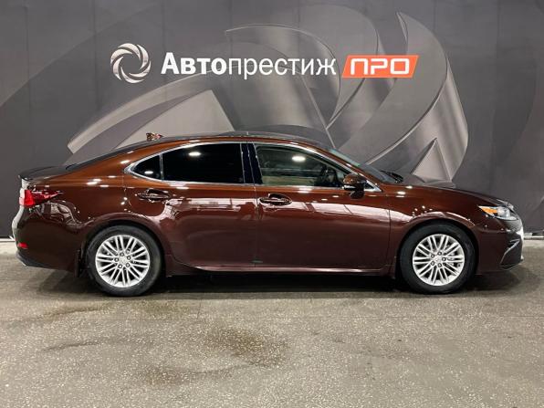 Lexus ES VI Рестайлинг с пробегом 2017 года, цена 1 995 000 рублей, 222415 км, седан, Автокод Объявления