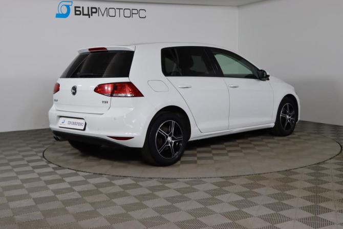 Volkswagen Golf VII с пробегом 2014 года, цена 949 990 рублей, 202851 км, хэтчбек, Автокод Объявления