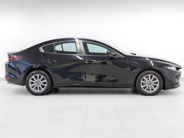 Mazda 3 III (BM) Рестайлинг с пробегом 2019 года, цена 1 800 000 рублей, 67444 км, седан, Автокод Объявления