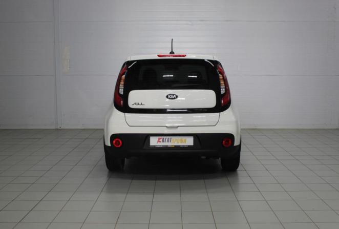 Kia Soul II Рестайлинг с пробегом 2018 года, цена 1 040 000 рублей, 310341 км, хэтчбек, Автокод Объявления