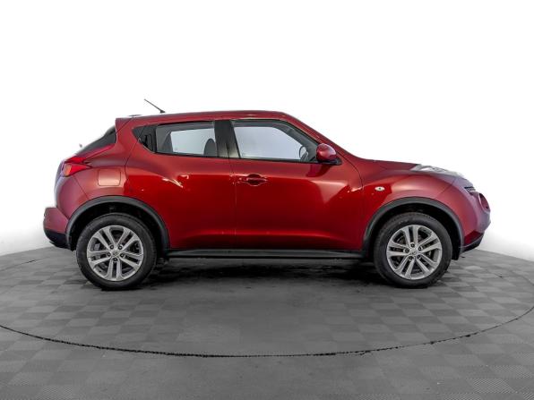 Nissan Juke I с пробегом 2013 года, цена 1 015 000 рублей, 119107 км, внедорожник, Автокод Объявления