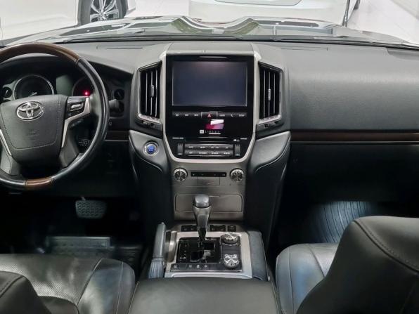 Toyota Land Cruiser 200 Series Рестайлинг 2 с пробегом 2019 года, цена 6 500 000 рублей, 147034 км, внедорожник, Автокод Объявления