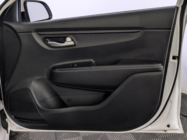 Kia Rio IV Рестайлинг с пробегом 2021 года, цена 1 725 000 рублей, 33599 км, седан, Автокод Объявления