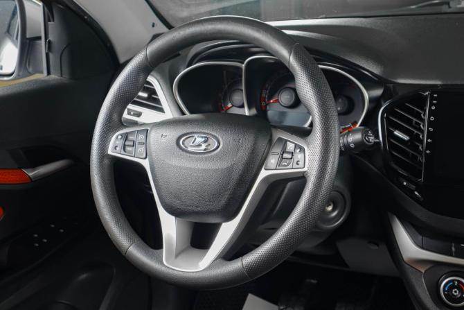 Lada (ВАЗ) Vesta I с пробегом 2019 года, цена 999 000 рублей, 63700 км, универсал, Автокод Объявления