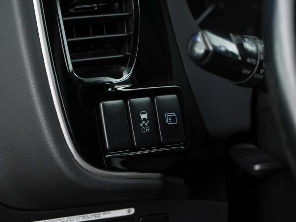 Mitsubishi Outlander III Рестайлинг с пробегом 2014 года, цена 1 649 099 рублей, 132593 км, внедорожник, Автокод Объявления