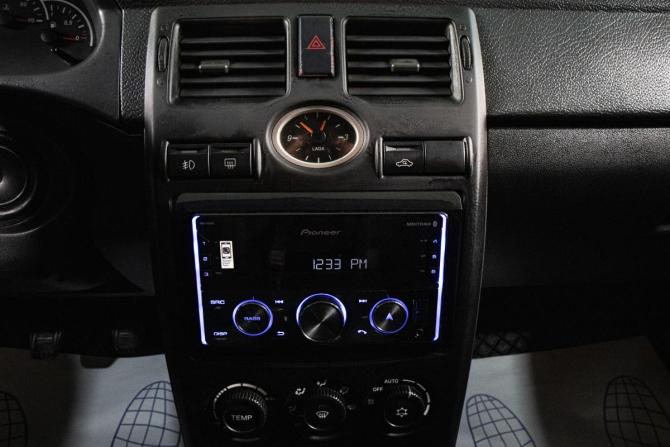 Lada (ВАЗ) Priora I с пробегом 2012 года, цена 409 000 рублей, 220000 км, седан, Автокод Объявления