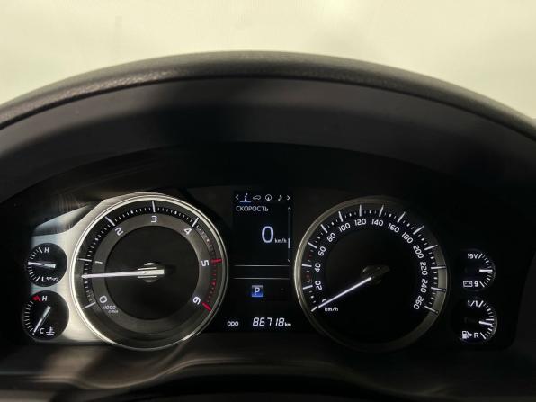 Toyota Land Cruiser 200 Series Рестайлинг 2 с пробегом 2017 года, цена 6 599 000 рублей, 87000 км, внедорожник, Автокод Объявления
